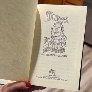 Alfred Hitchcock Tales to Send Chills Down Your Spine hardcover book 1979 HCDJ